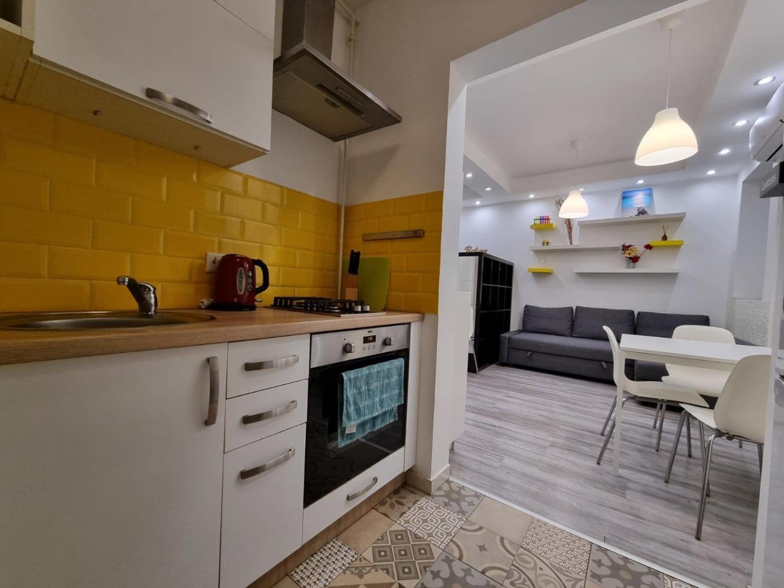 Cozy Family Apartment In Budapeste Exterior foto